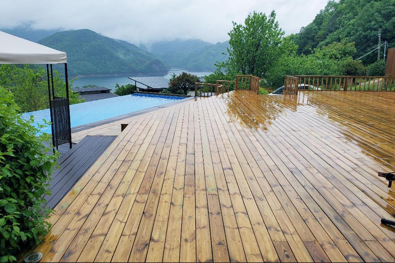 Penatess Pool Villa Chungju Exterior photo