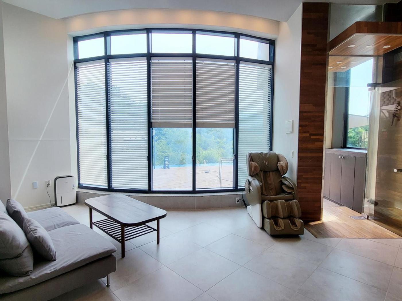 Penatess Pool Villa Chungju Exterior photo