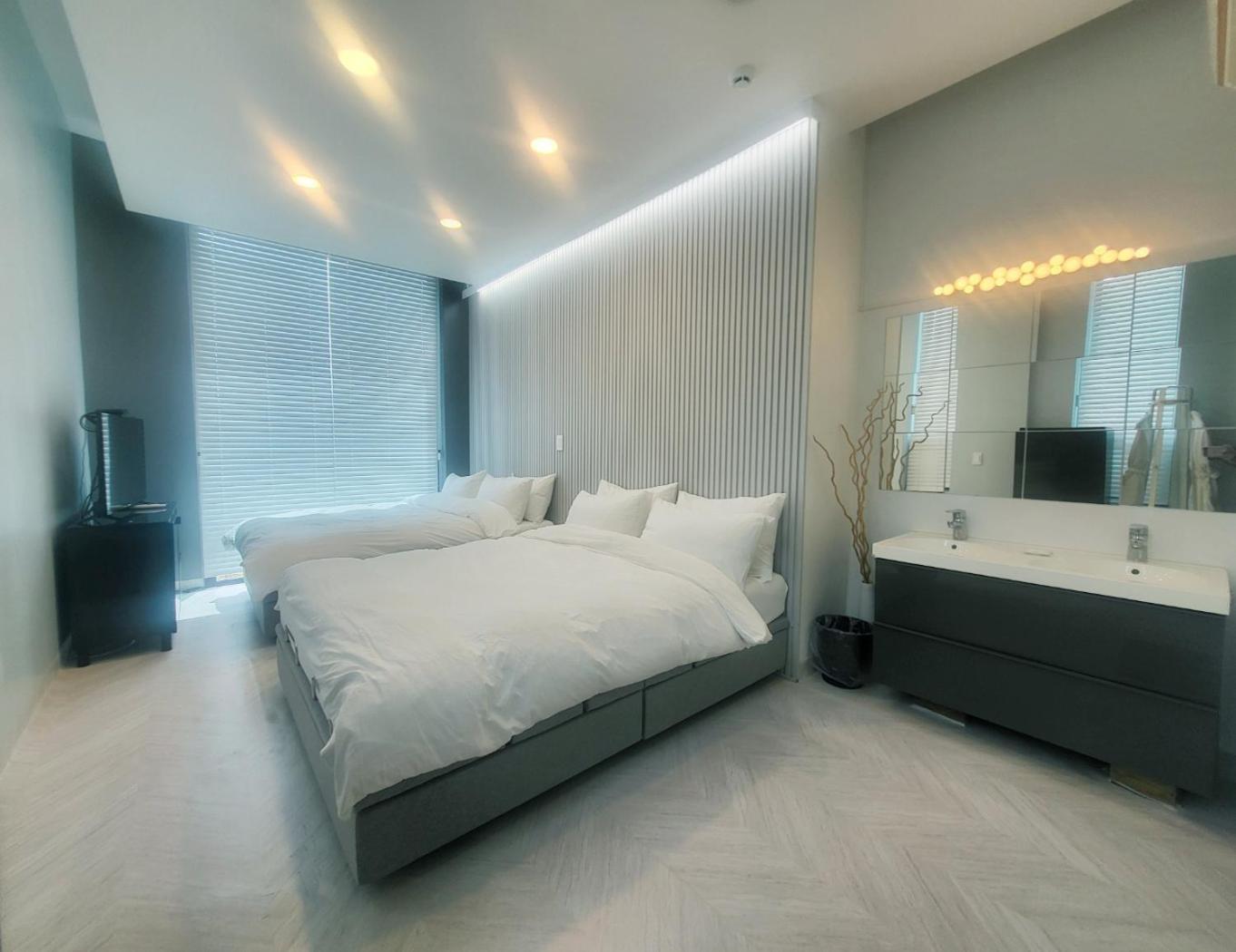 Penatess Pool Villa Chungju Exterior photo
