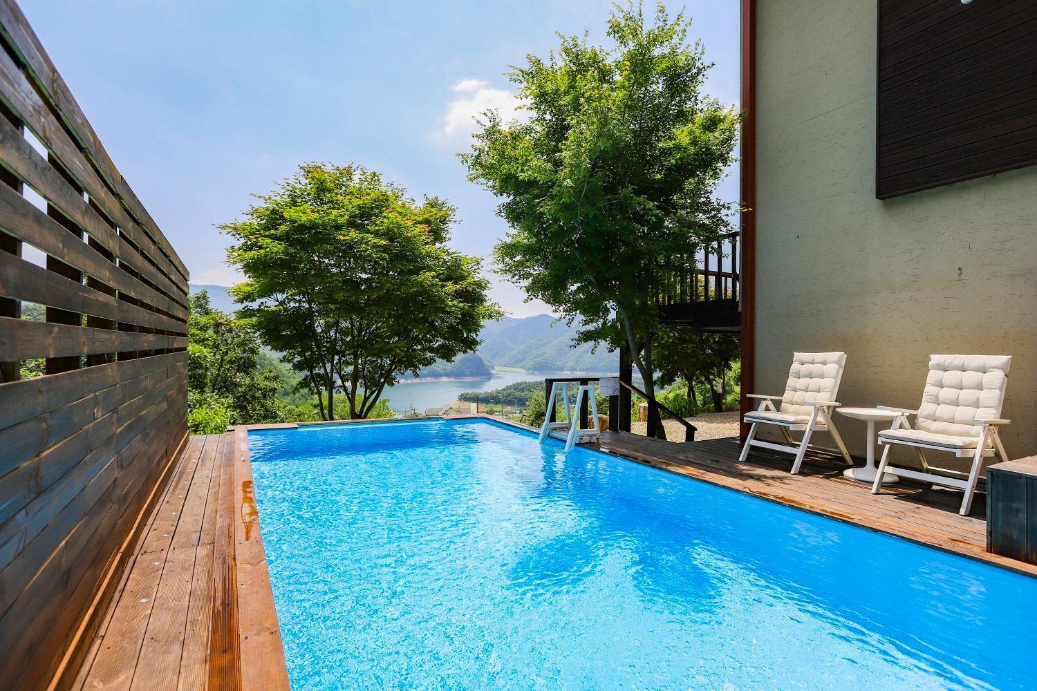 Penatess Pool Villa Chungju Exterior photo