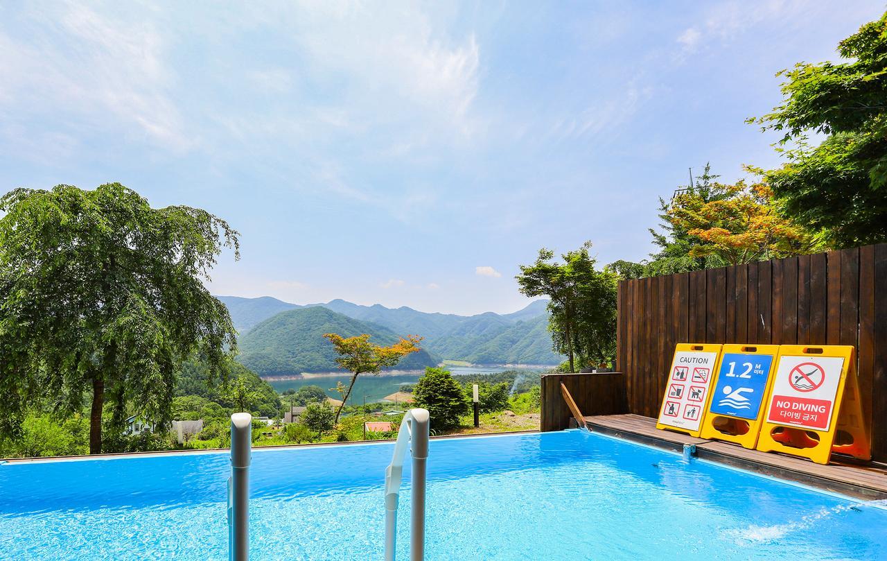 Penatess Pool Villa Chungju Exterior photo