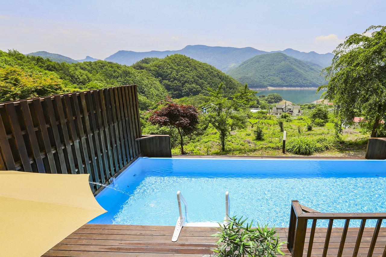 Penatess Pool Villa Chungju Exterior photo