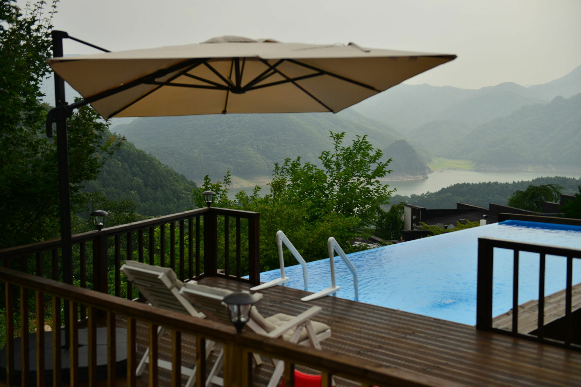 Penatess Pool Villa Chungju Exterior photo
