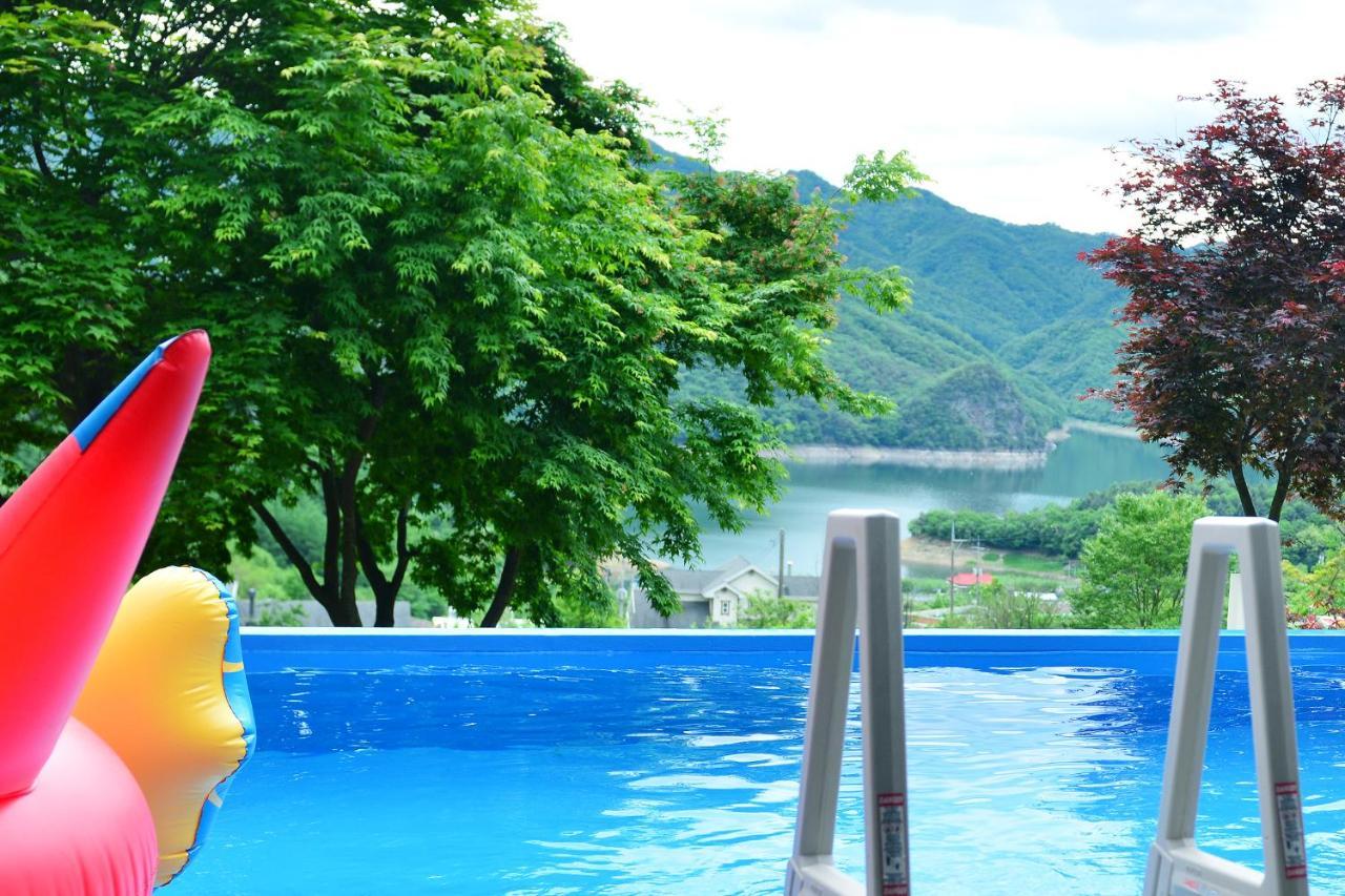 Penatess Pool Villa Chungju Exterior photo